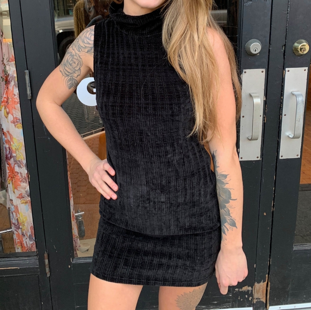Trac, Sleeveless Turtle Neck Dress